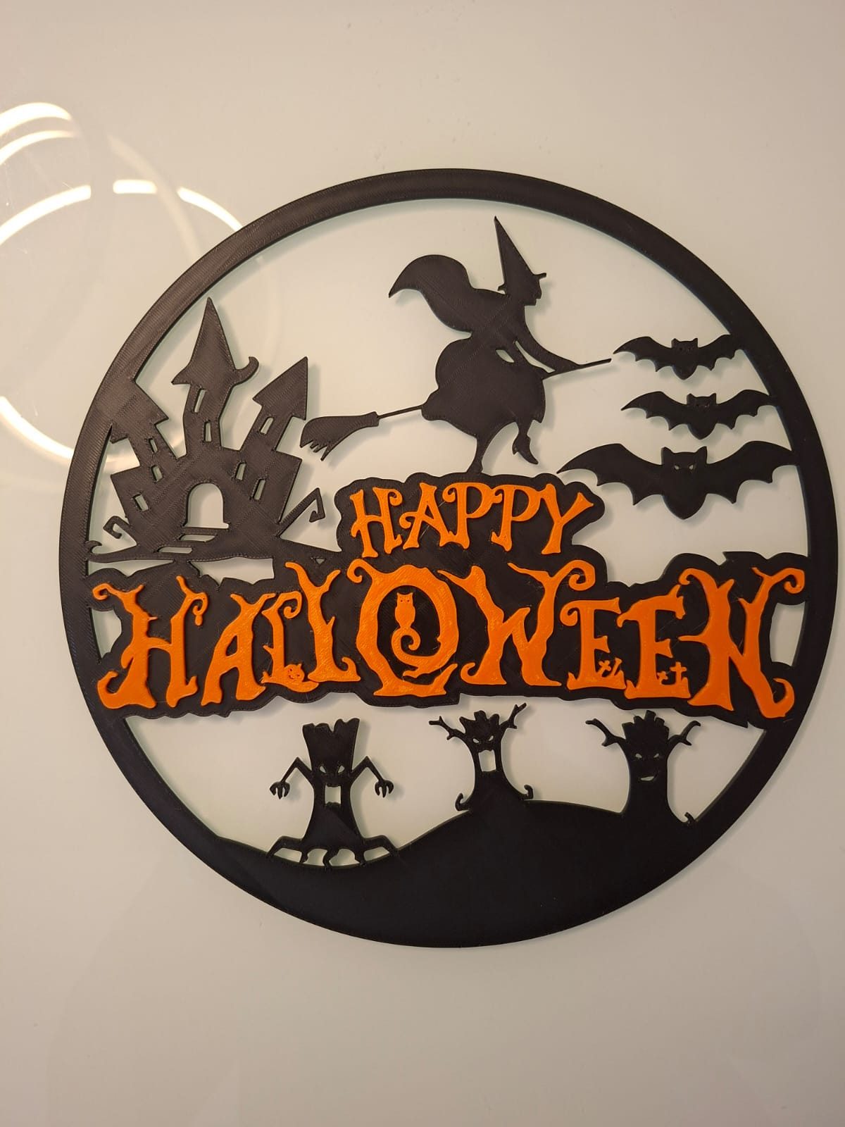 Placa Decorativa Happy Halloween – Bruxa e Castelo | 24 cm