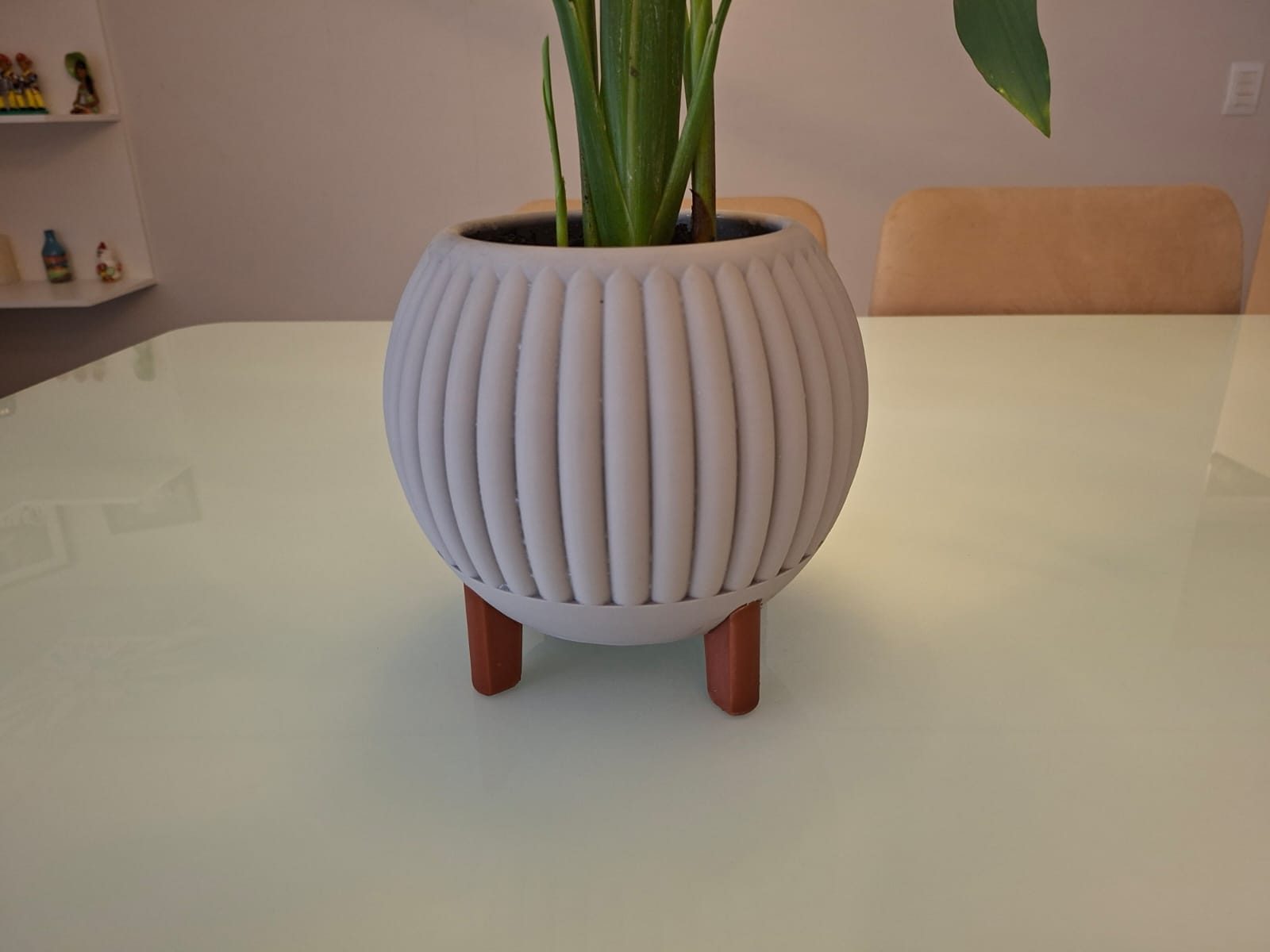 Vaso Cachepot com Nervuras Arredondadas