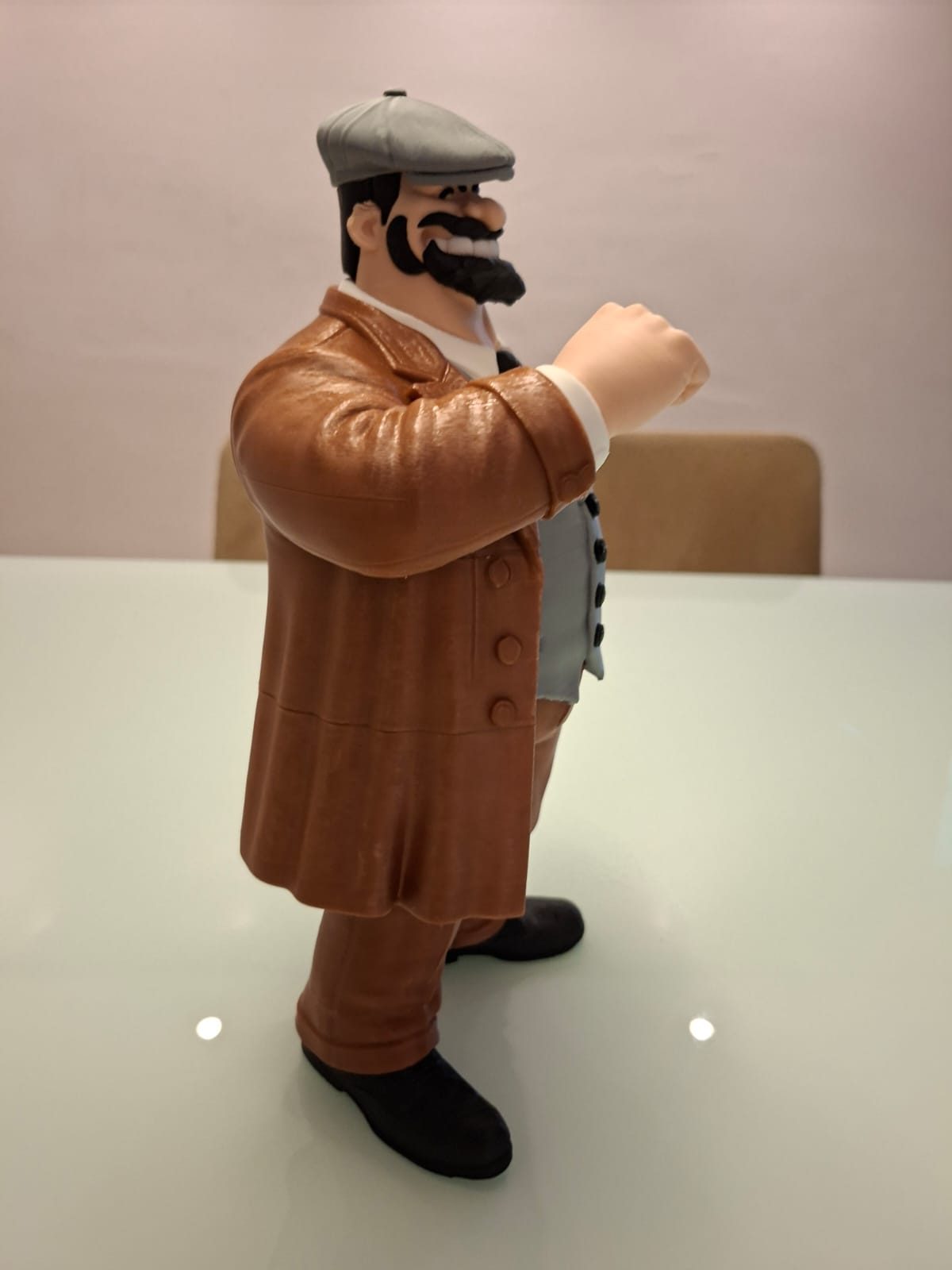 Brutus Peaky Blinders 33 cm – Boneco Colecionável