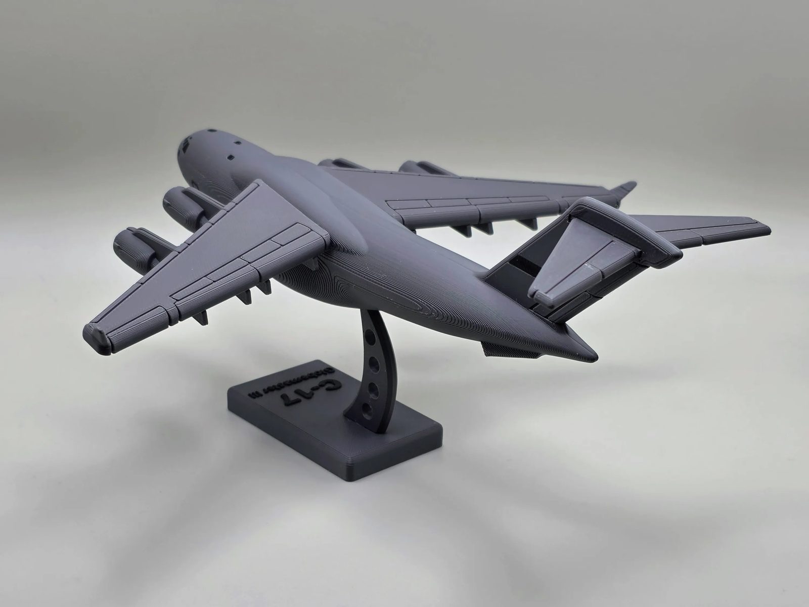 C-17 Globemaster III – Kit Avião 3D para Montar com Base