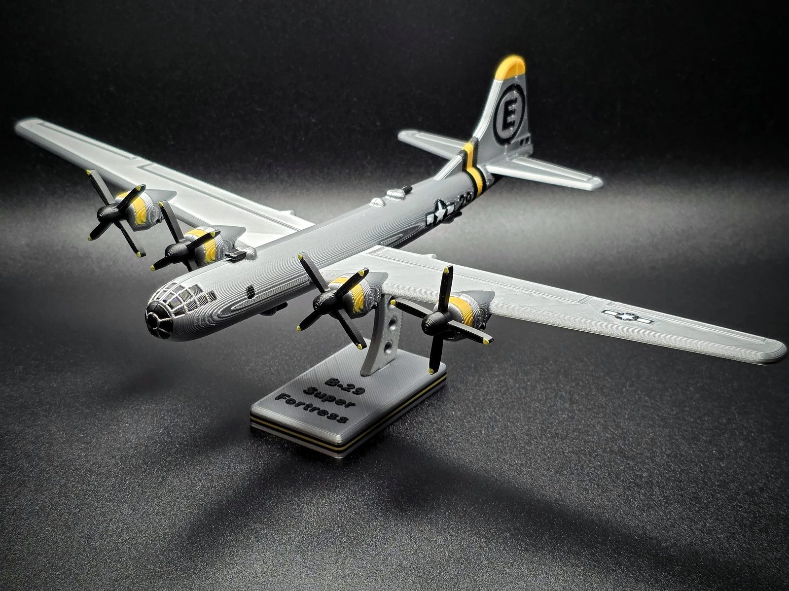 B-52 Stratofortress – Kit Avião 3D para Montar com Base