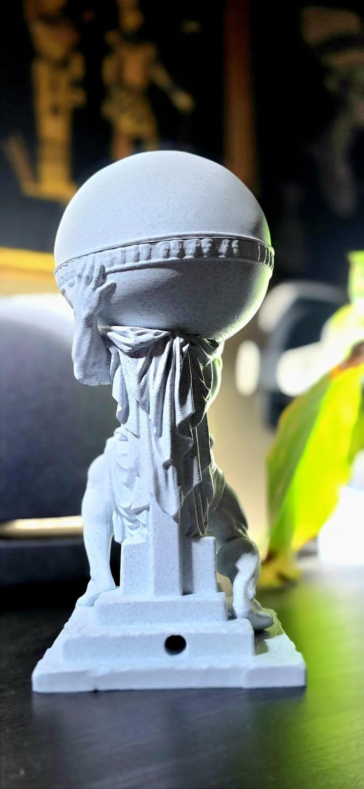 Atlas, o Titã – Boneco Colecionável 3D para Colorir