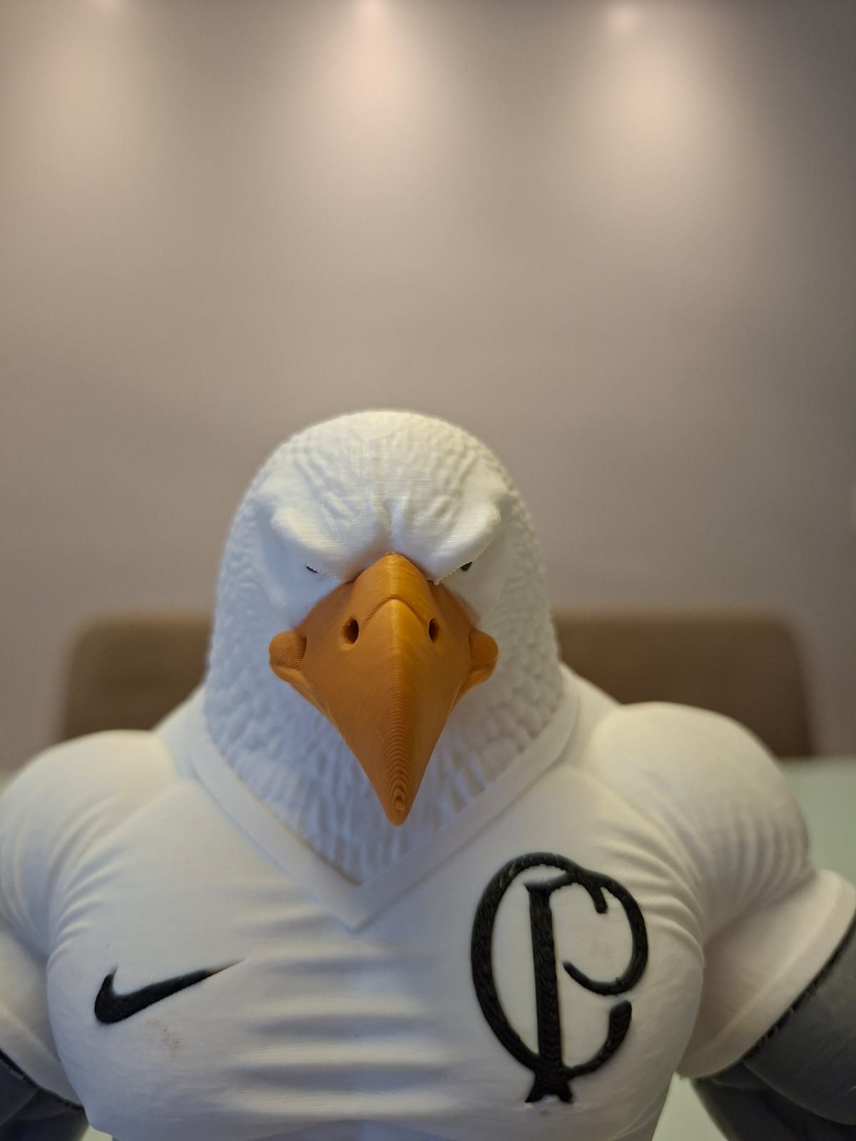 Gavião Mascote do Corinthians 3D Colorido – 23 cm