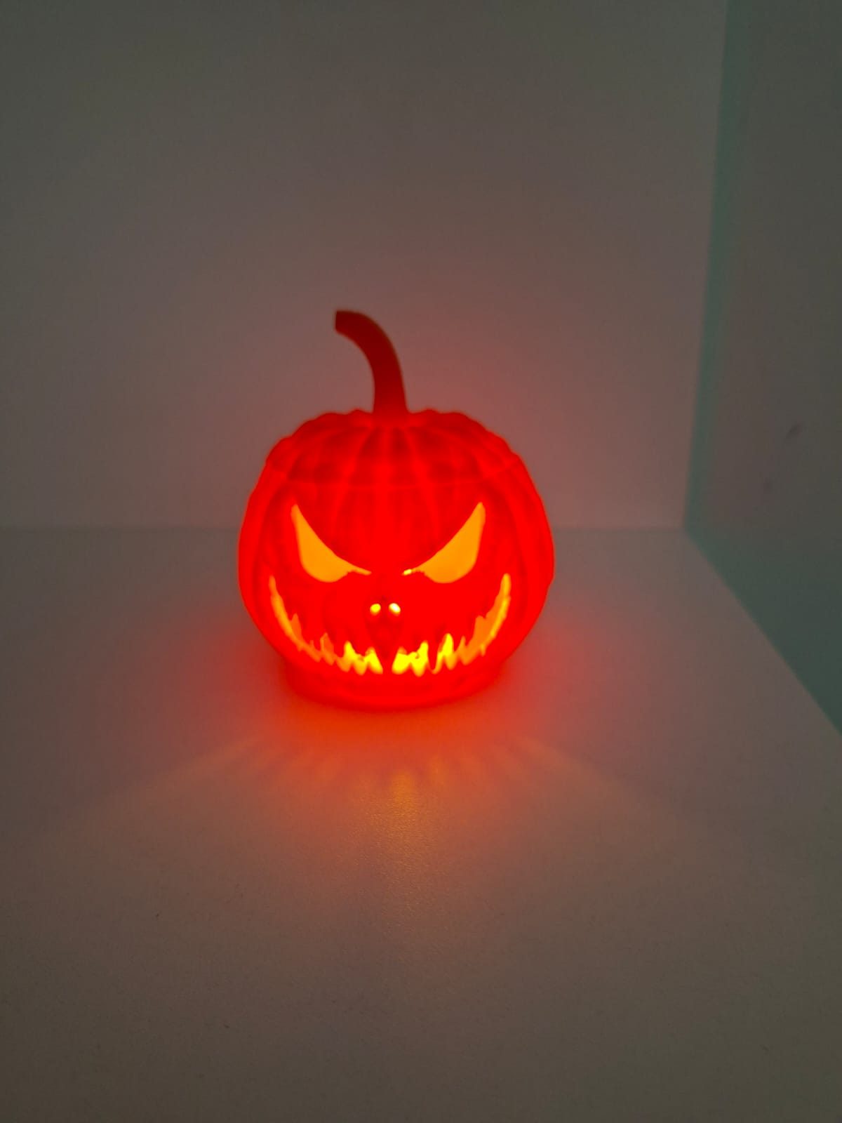 Abóbora de Halloween 3D com Iluminação – 9 cm